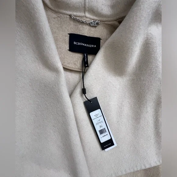 ✨BCBG MAX AZRIA BRINLEY HANDMADE DRAPE FRONT COAT IN OATMEAL / CREAM